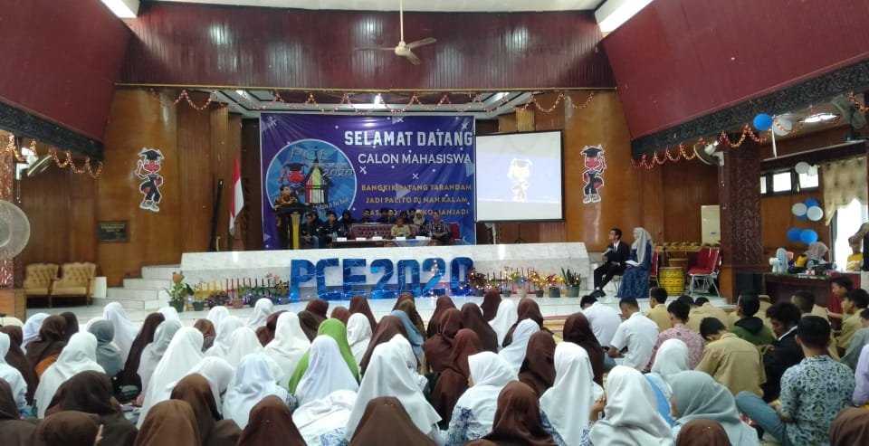 Gempa Gelar Seminar Pariaman Campus Expo Ke-8 di Kota Pariaman